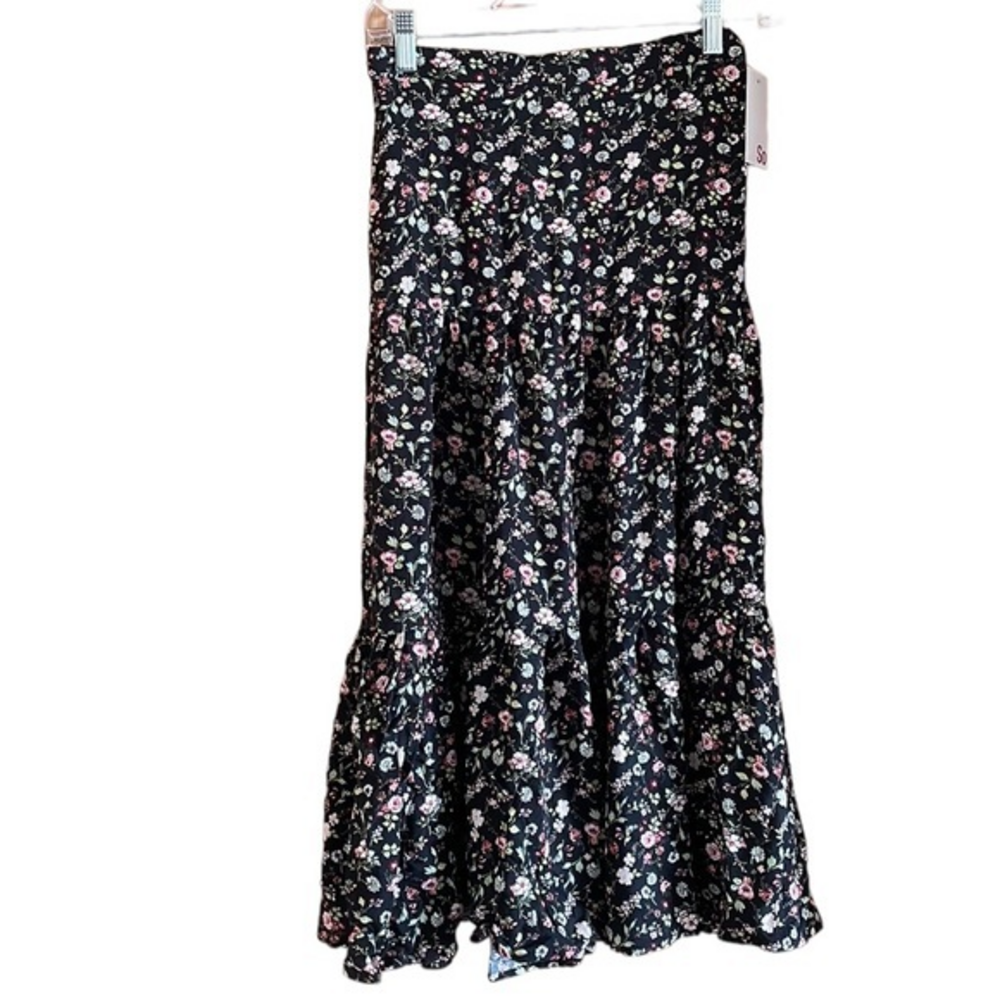 SO Black Floral Prairie Maxi Skirt Boho‎ Cottagecore Fairy Juniors XS Black NWT